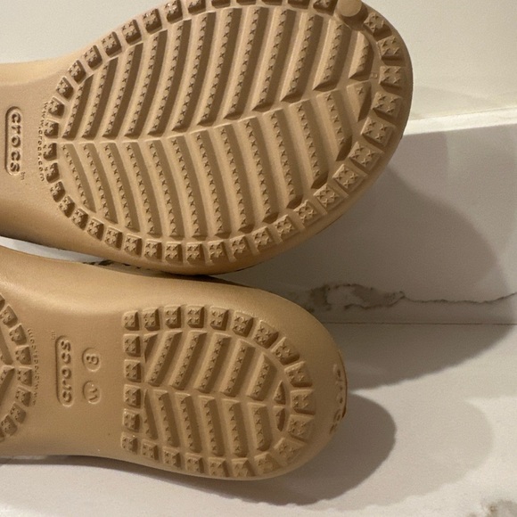 Crocs Kadee II Leopard Graphic Sandals Women's Size 8 Comfort Cushion Cute Sexy - Picture 11 of 13